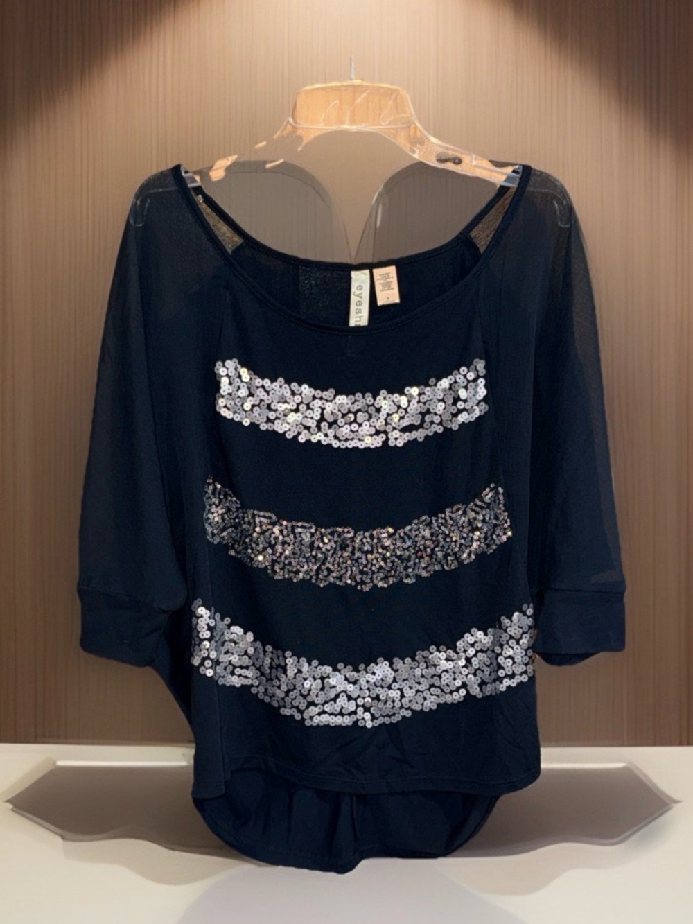 NWOT Eyeshadow WomgfBlack Sequin Stripe Scoop Neck Top-M
